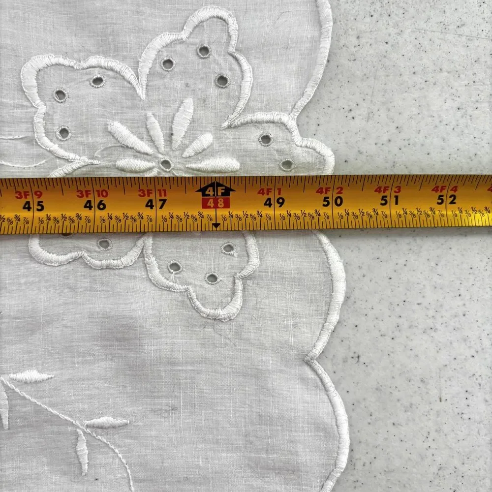 Vintage Linen Embroidered Dresser Scarf Table Runner Classic Victorian Floral